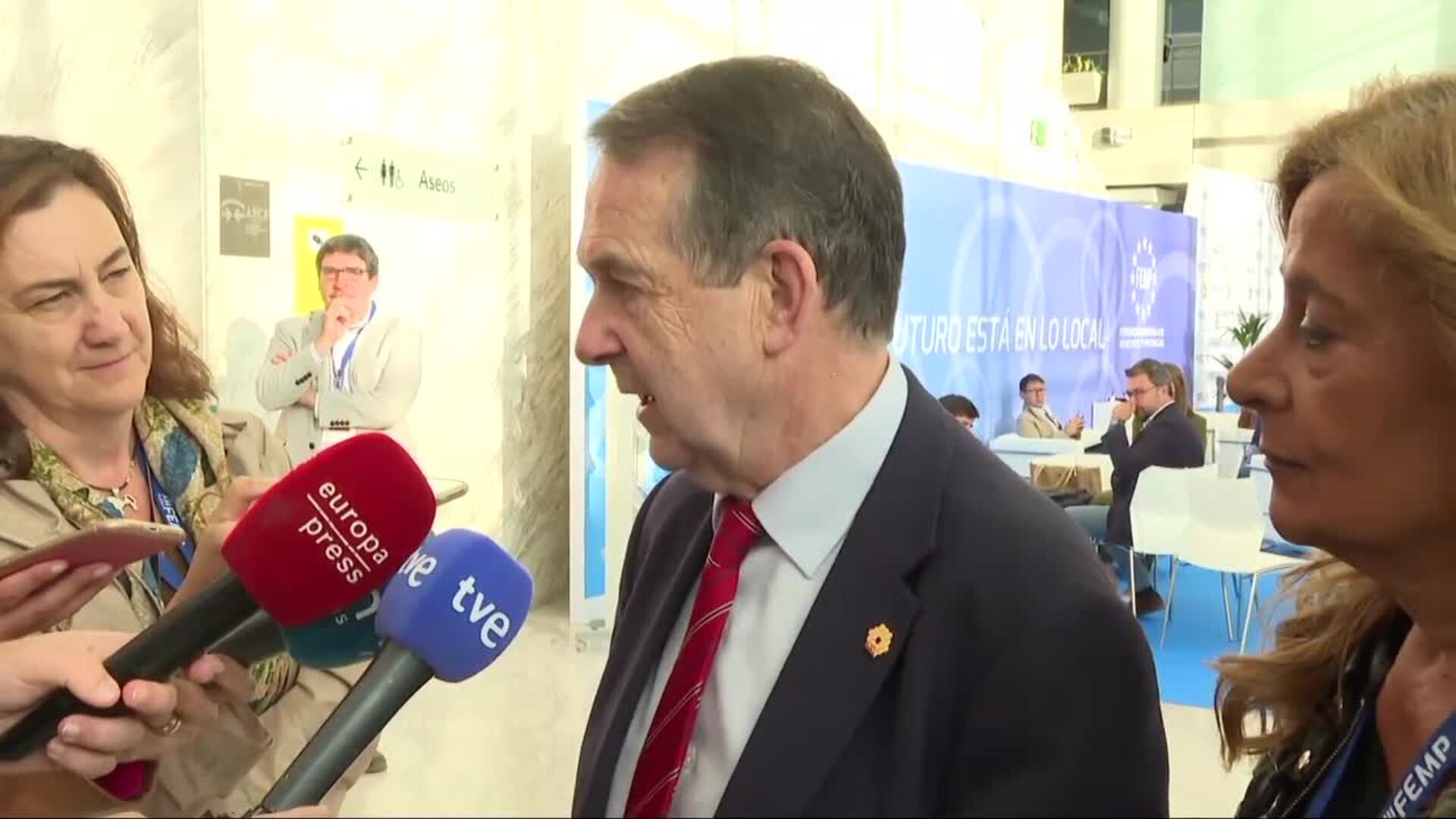 Abel Caballero se despide de la Presidencia de la FEMP asegurando que "no debía continuar"