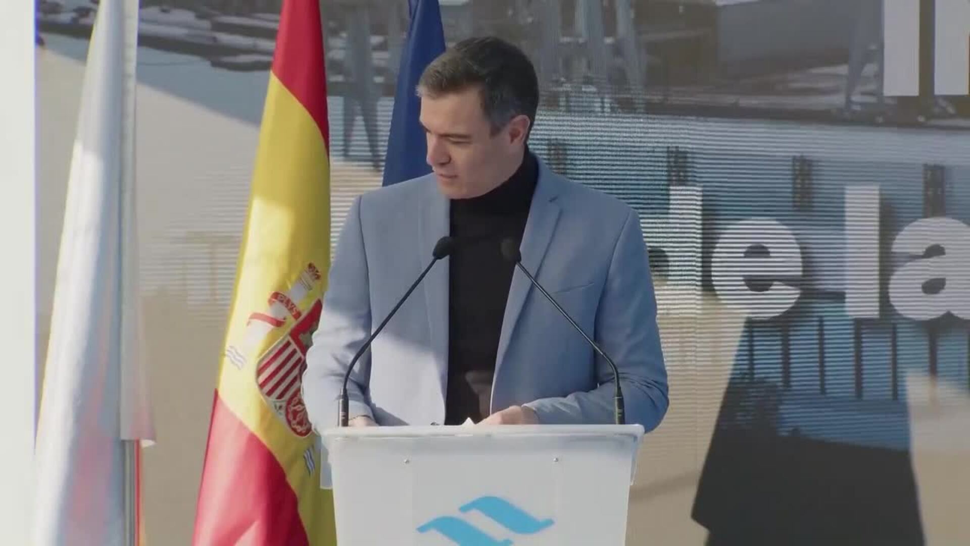 Pedro Sánchez apunta en Ferrol un "cambio de paradigma de la construcción naval"