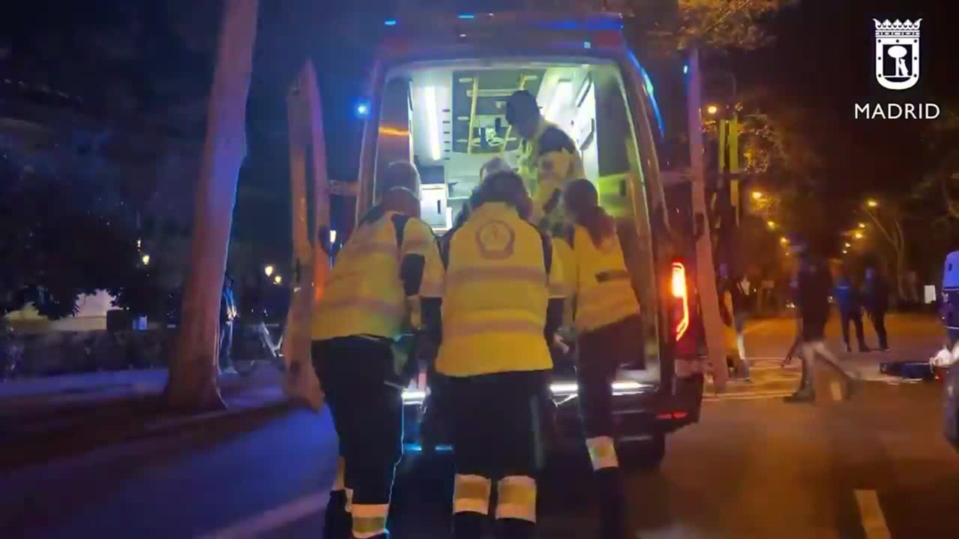 Un accidente en el paseo del Prado (Madrid) acaba con un atropello a una mujer