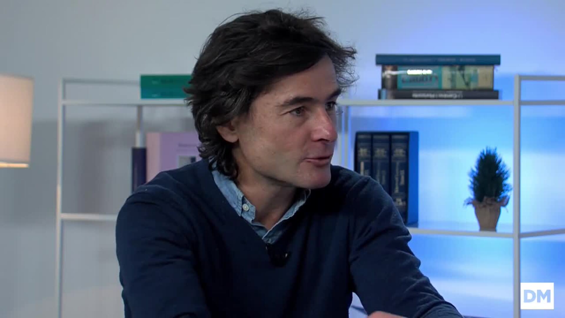 Guillermo Sarabia se sienta en 'La mesa con'