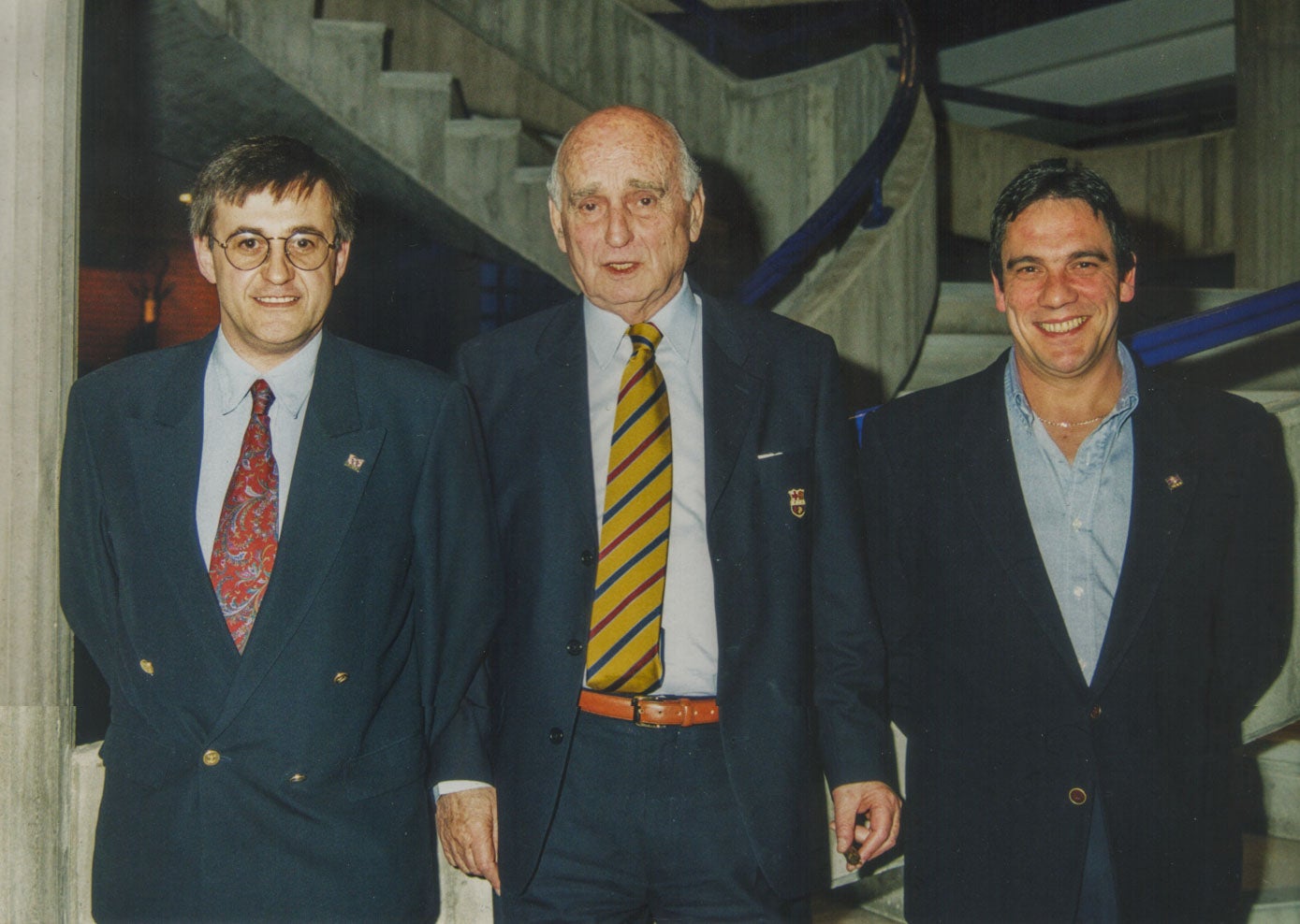 Toñín y Tino con Nicolau Casaus vicepresidente del F.C. Barcelona.