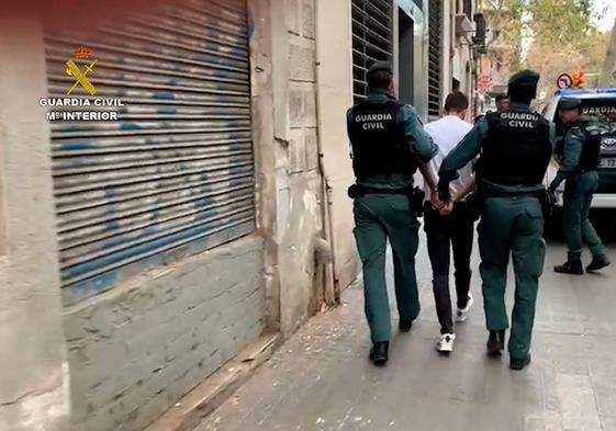 Cuatro de los detenidos han sido enviados a prisión. El resto está en libertad con cargos.