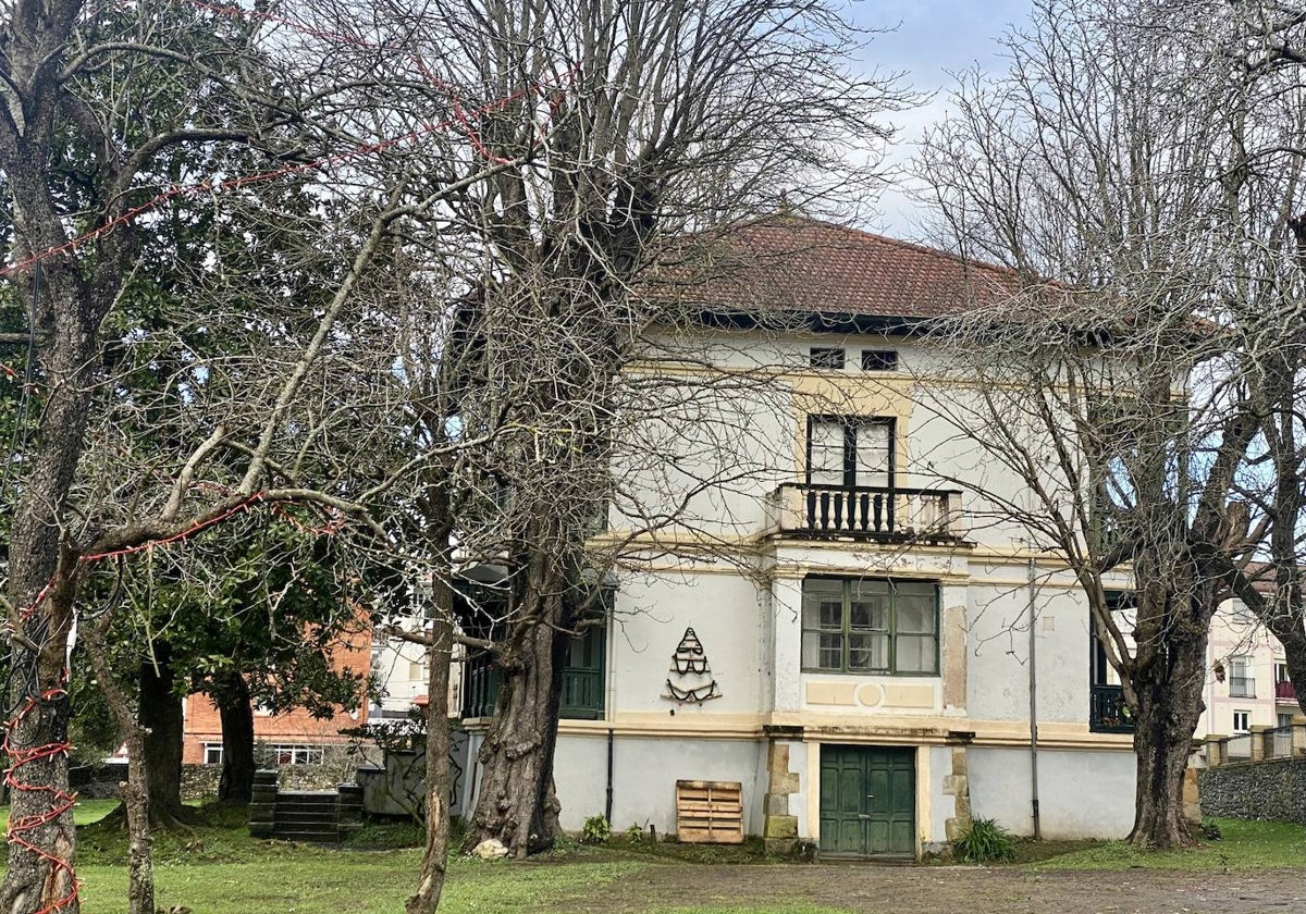 Casa de los Cano, en Bádames.