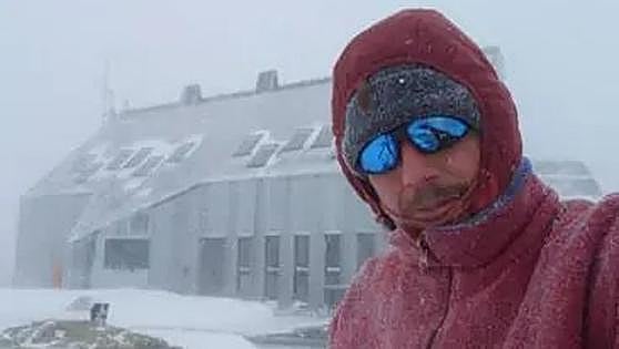 Así vive este frío invierno el guarda de un refugio de los Pirineos
