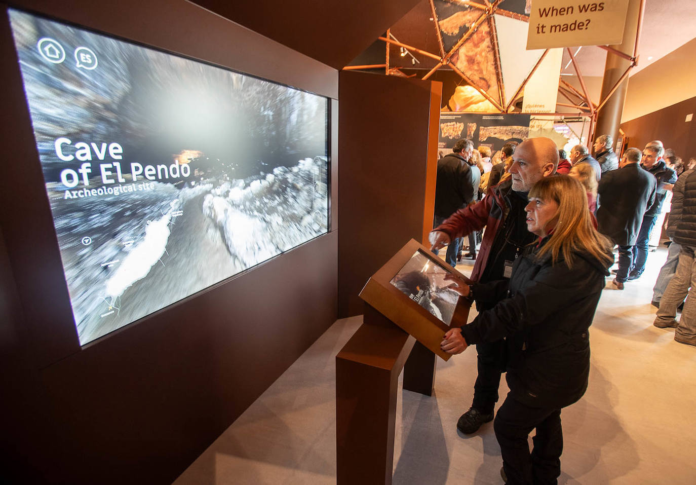 La exposición permanente que acaba de abrir el CAR ha «sorprendido gratamente» a quienes la han visto por su «originalidad», pues cuenta con un montaje «espectacular e inmersivo».