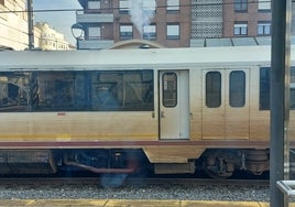 El humo alertó a los pasajeros en la estación de Torrelavega.