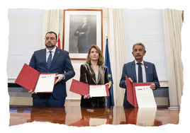 Adrián Barbón, Raquel Sánchez y Miguel Ángel Revilla en la sede del Ministerio el 20 de febrero de 2023.