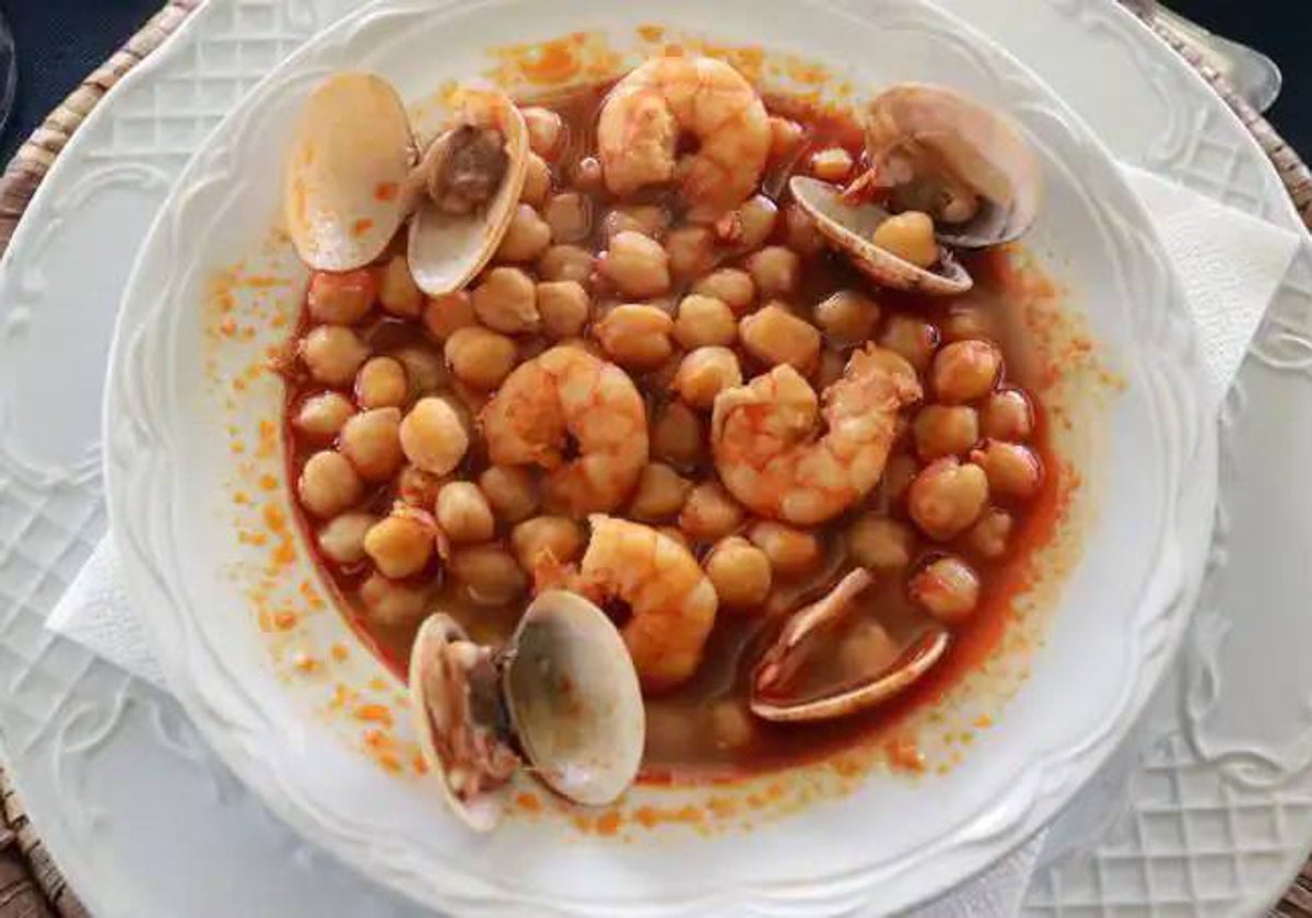 Un exquisito plato de legumbre con sabor a mar.