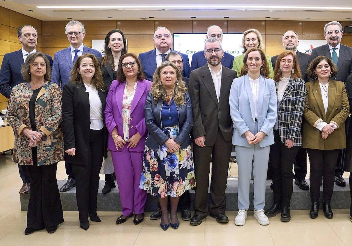 Cantabria urge al Ministerio a aumentar las plazas MIR para atajar la falta de médicos de familia