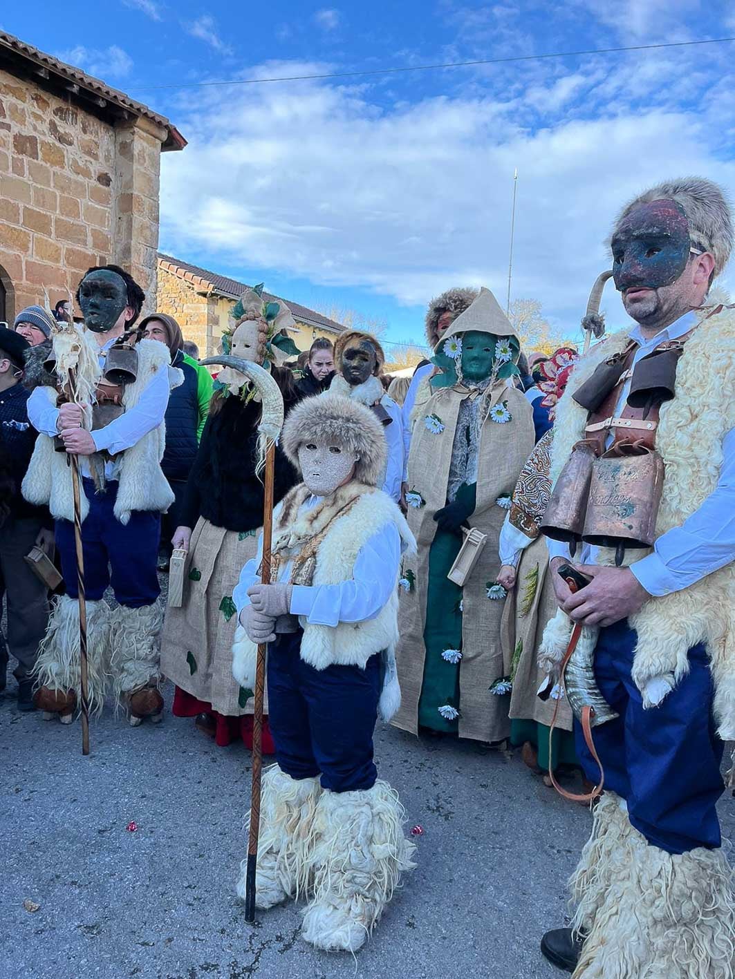 Los zamarrones volvieron a hacer sonar los campanos en Lanchares.