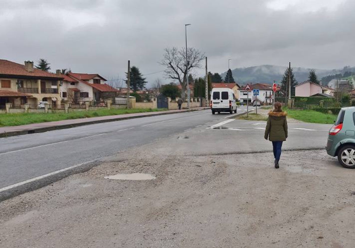 Calles Galicia y Los Pedriscos, en la entrada sur al municipio.