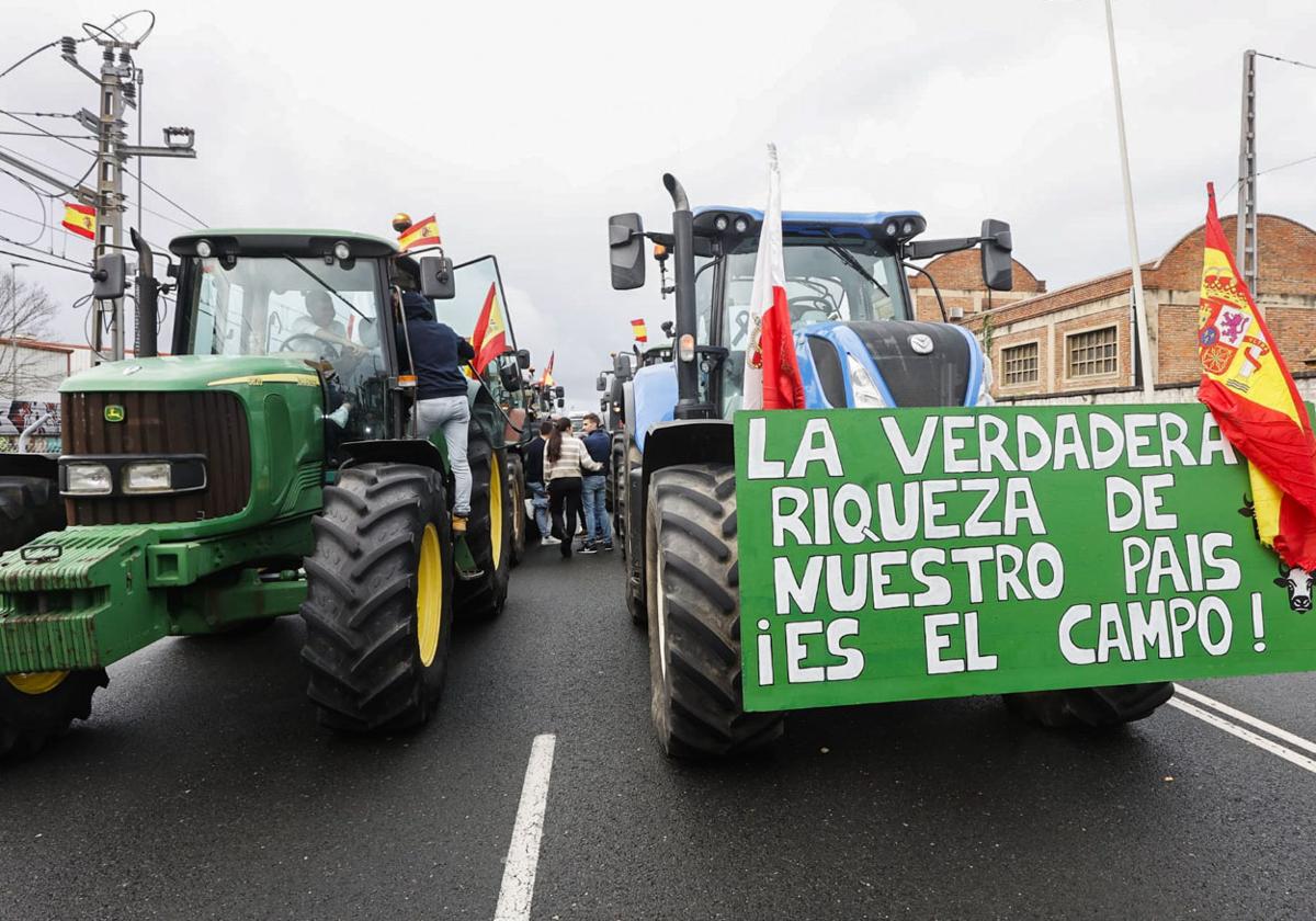 La ciudad, tomada por la protesta y las máquinas