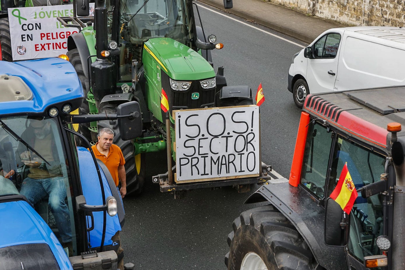 Los ganaderos cántabros piden ayudas para el sector primeria. 