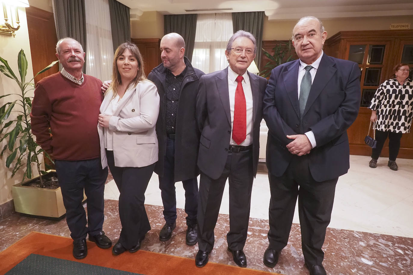 Paco Pérez, Mónica Hoyos, David Pérez, Constantino Álvarez, Emilio del Valle.