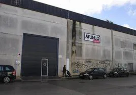 Instalaciones de Atunlo en la localidad de Santoña, ya cerradas tras pedir la empresa concurso de acreedores.