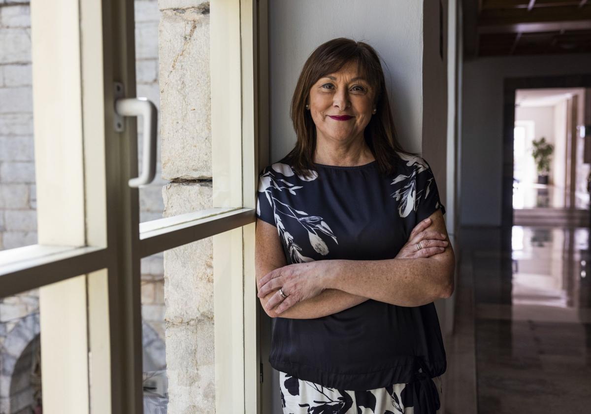 La enfermera María Antonia Alonso, ayer, justo antes de recoger la Medalla al Mérito.