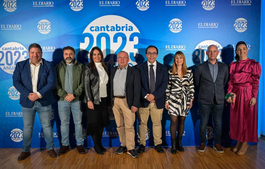 Mario Ordorica, Carlos Peña, Ana Cachón, Emilio Balsategui, Carlos Fernández, Marisa Hoyuela, Eduardo López y Angélica Guadalupe.