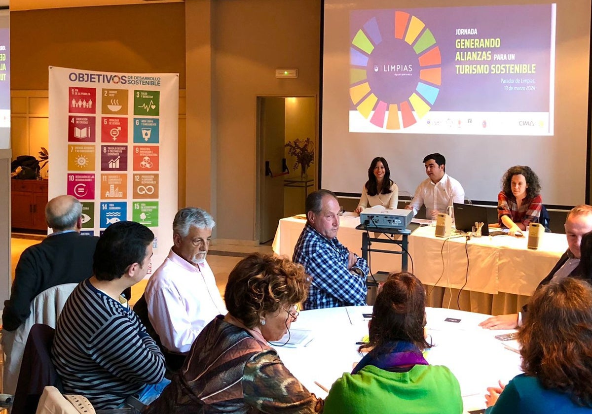 Cuarenta personas se dieron cita este miércoles en la I Jornada Generando Alianzas para un Turismo Sostenible.