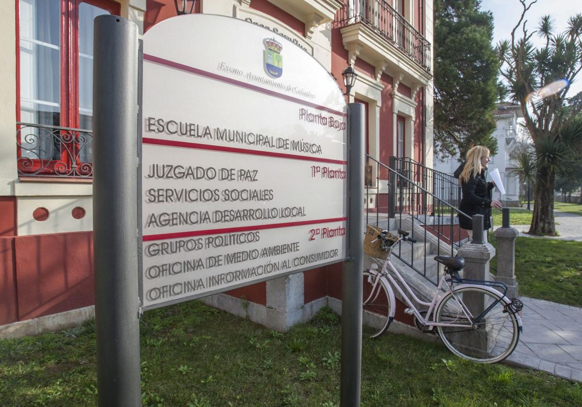 Acceso al Juzgado de Paz de Colindres.