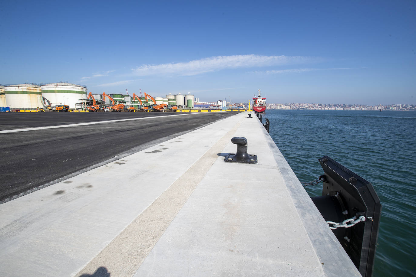 Así ha quedado el muelle 9 de Raos, inaugurado este lunes por el ministro Puente.