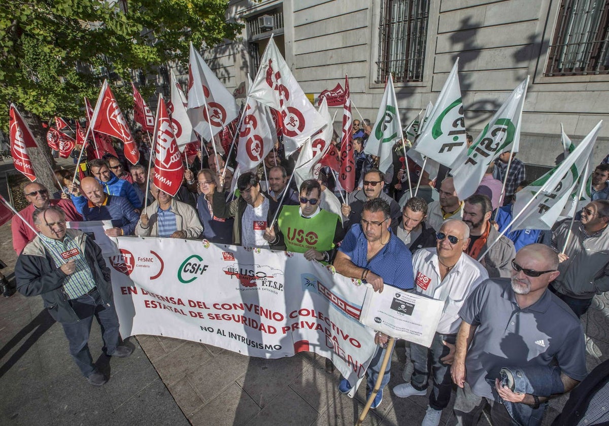 Movilización de trabajadores de la seguridad privada en Santander en el año 2017.