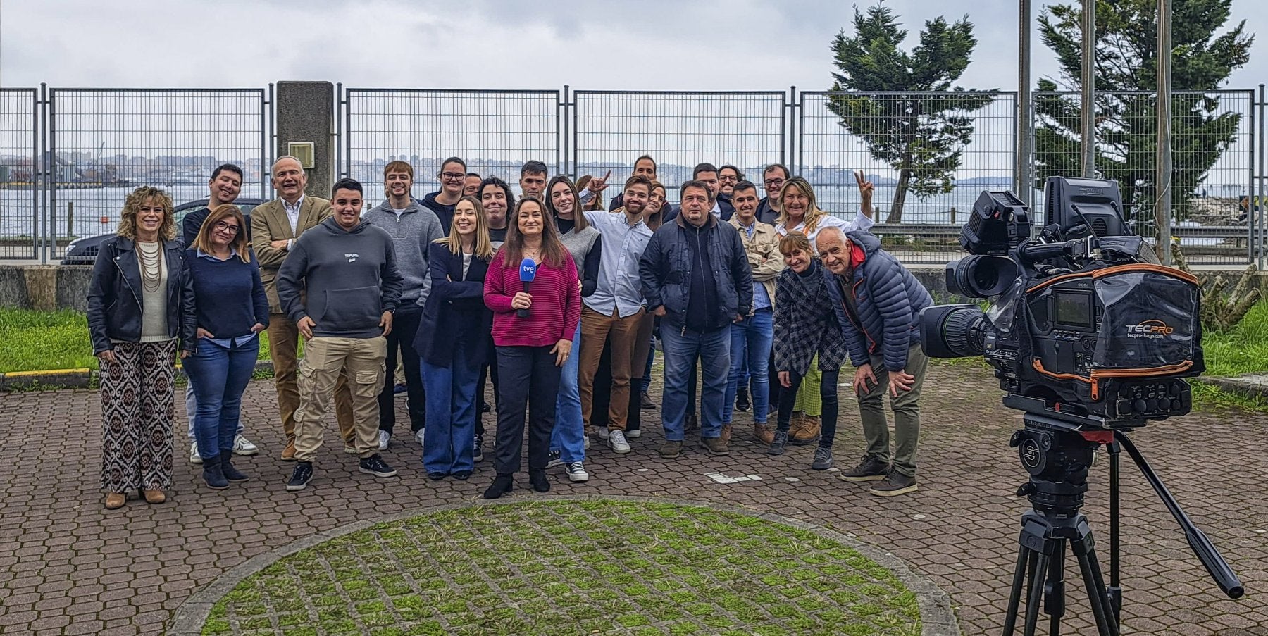 Integrantes del equipo del centro territorial de TVE en Cantabria.