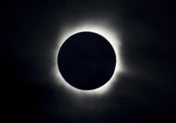 Vídeo: Eclipse total de sol visto desde el estado de Arkansas, en Estados Unidos.