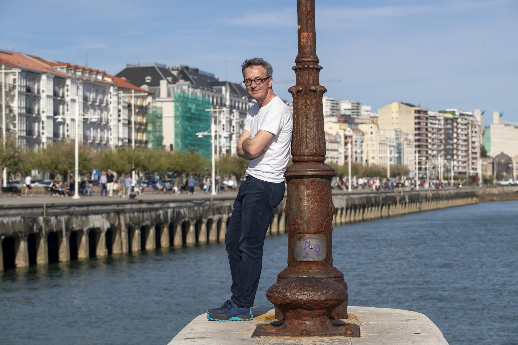 José María Lassalle, ayer en el muelle del Palacete del Embarcadero, durante una de sus visitas temporales a Santander.