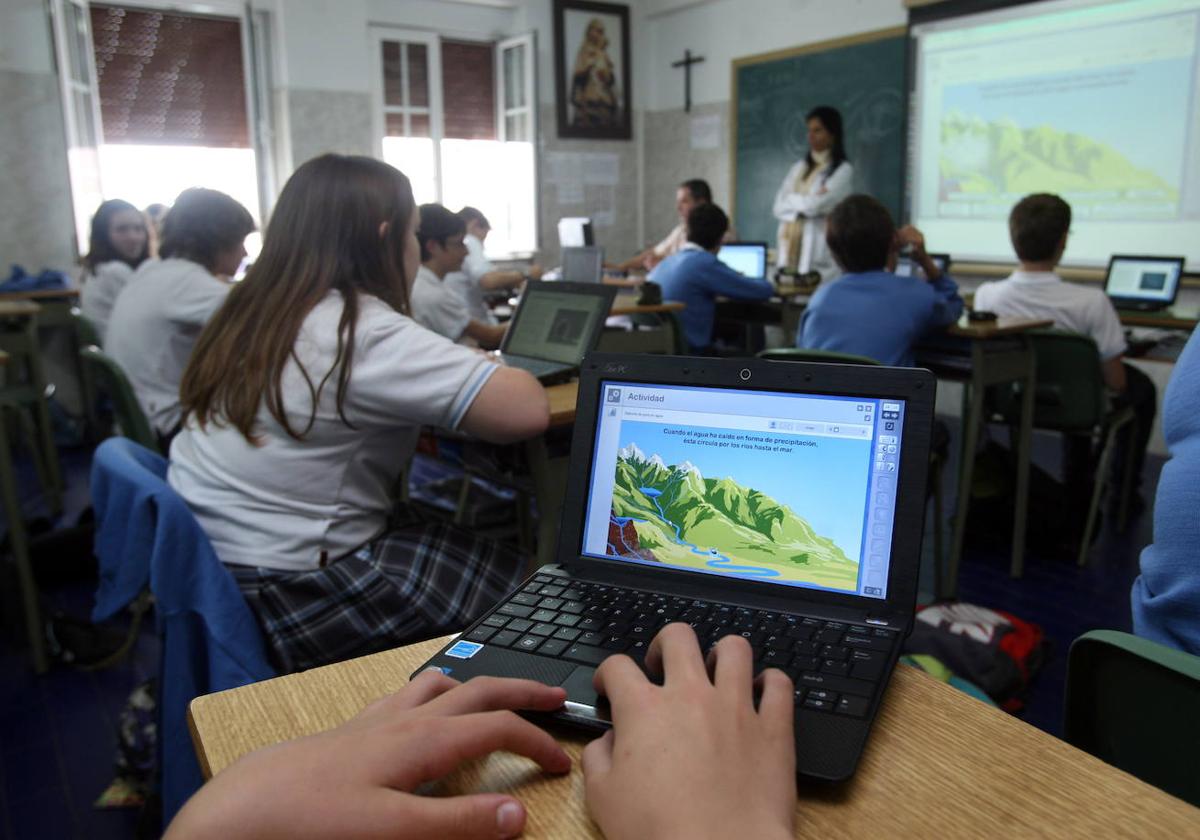 La inteligencia artificial ya es una referencia en los trabajos del aula.