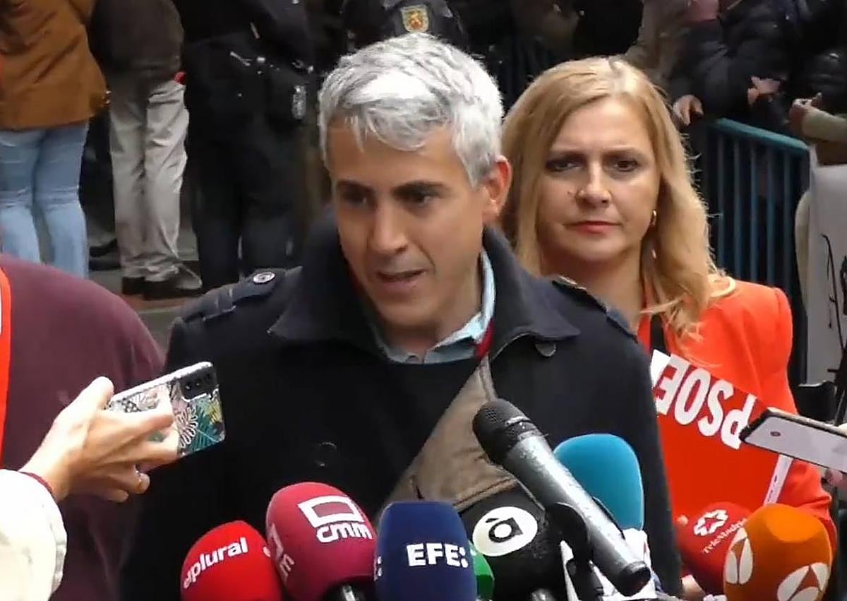 Imagen secundaria 1 - Pablo Zuloaga y Noelia Cobo, hoy en el Comité Federal.