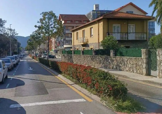 Avenida de Santander, en Noja.