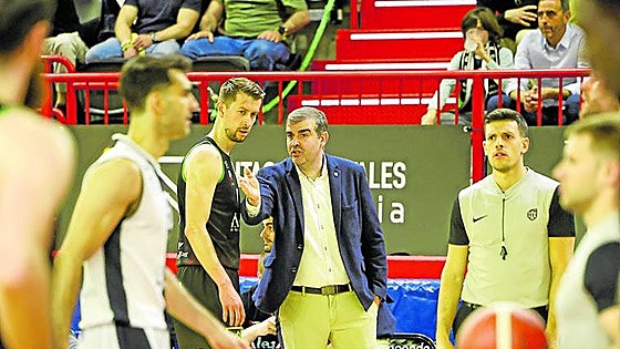 El Alega se queda un año más en LEB Oro
