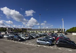 El aparcamiento de El Sardinero, junto al campo de fútbol, en la actualidad.
