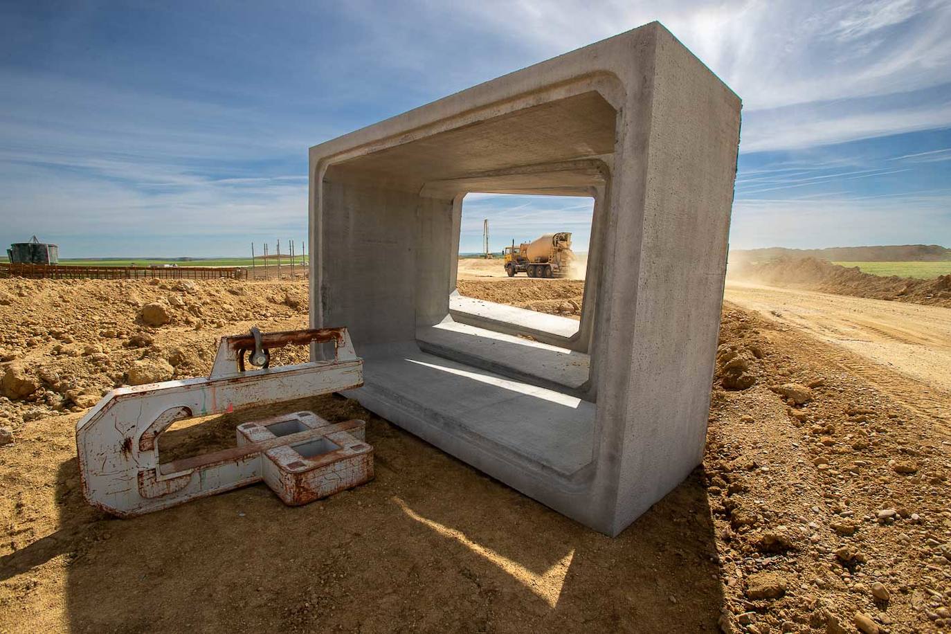 Una de las piezas que se utilizan para construir los pasos inferiores y salvar los desniveles de terreno.