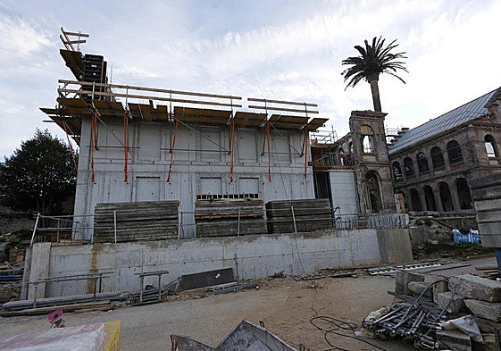 Estado actual de las obras del palacio Jaime del Amo de Suances.