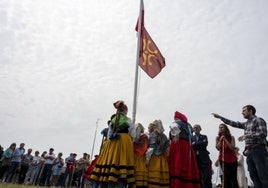 Cientos de personas celebraron el año pasado el Día Infantil de Cantabria rindiendo homenaje a las tradiciones regionales