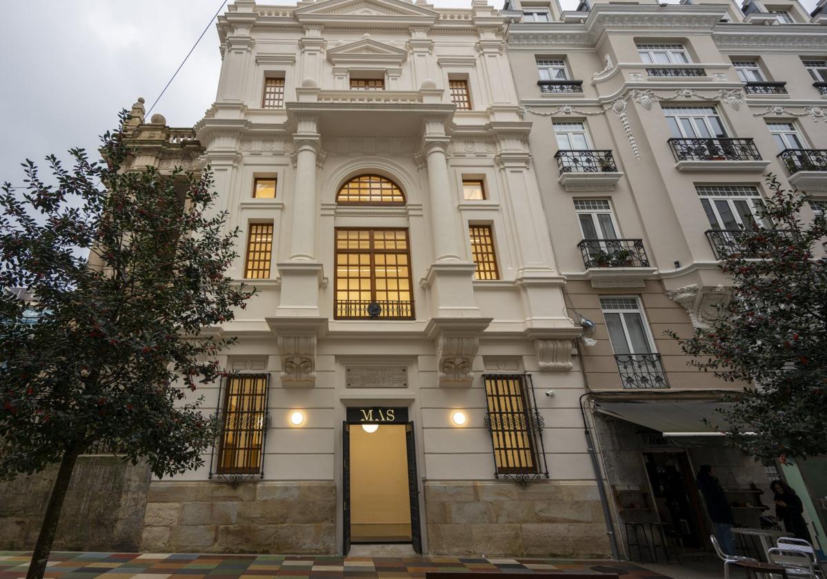 Imagen de la fachada y acceso, desde la calle Rubio, al Museo tras su reciente rehabilitación.