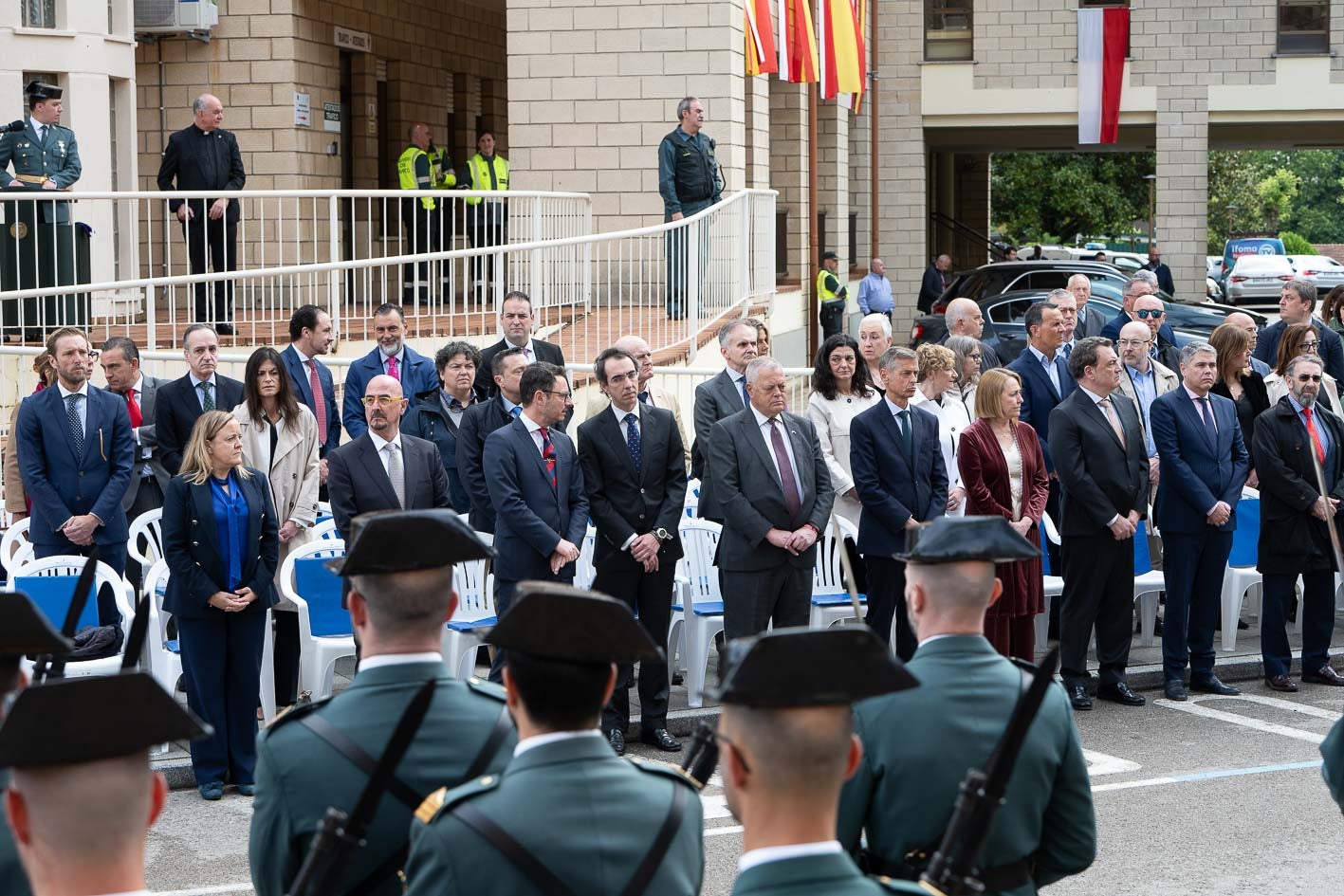 Las autoridades en el acto del 180 aniversario de la Guardia Civil. 