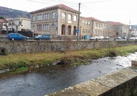 Colegio de Ampuero.