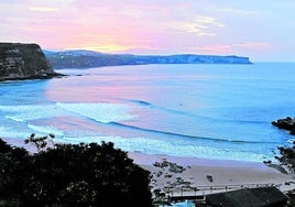 Puesta de sol en la playa de Los Locos.