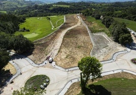 Una de las áreas en las que se proyecta la construcción de una parte de la futura urbanización, junto al campo de golf de Santa Marina.