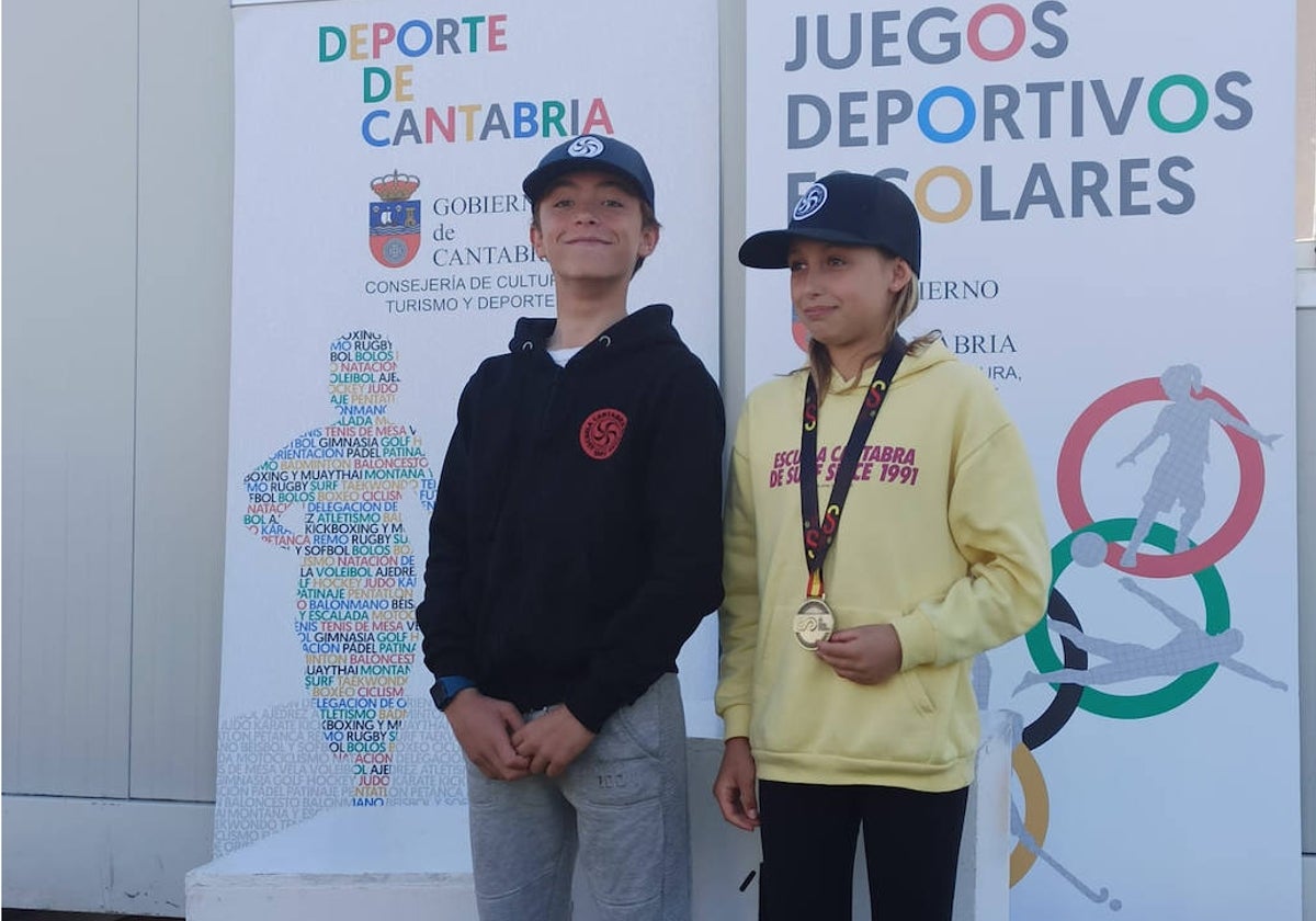 Tirso Benavides y Elia Fernández, del Cantabria Surf Club