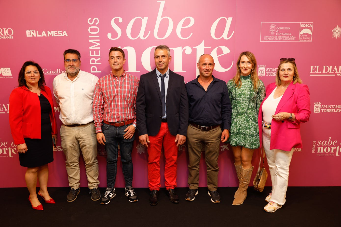 Rosana Jiménez, Raúl Guillarón, Luis Pérez, Agapito Fernández, Manuel Sáinz, María Teresa Cacho y Rosa Fernández. 