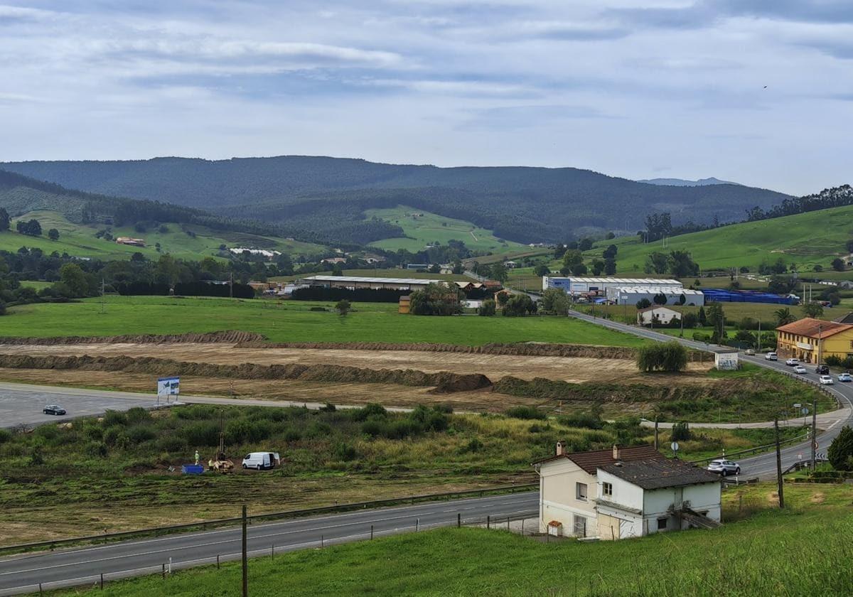 Terrenos donde se está construyendo actualmente el polígono industrial de La Pasiega.