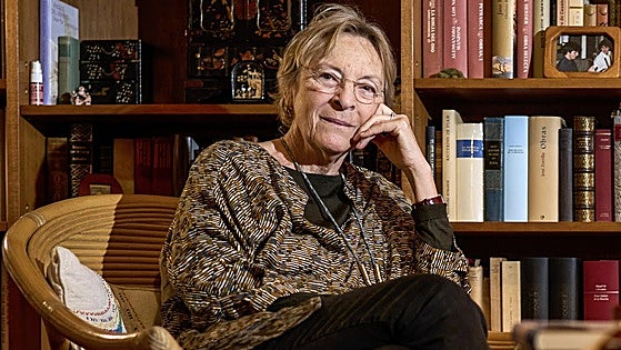 Ignacio Martínez de Pisón, autor de la celebrada 'Castillos de fuego', abre este mes los Martes Literarios