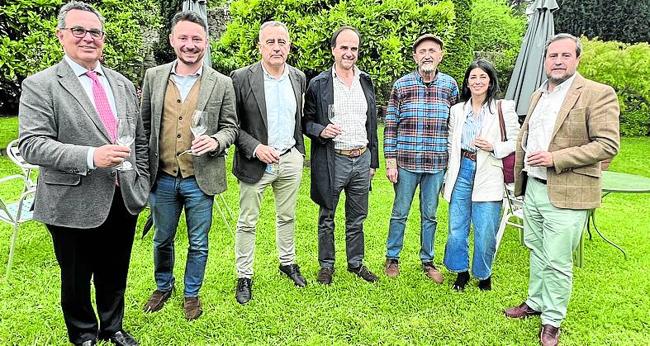 Paulino San Emeterio, Alejandro Liz, Pedro Susinos, Chema Alonso, Ángel Luis Gómez Calle, Paloma Fernández y Pachi Aguilera.