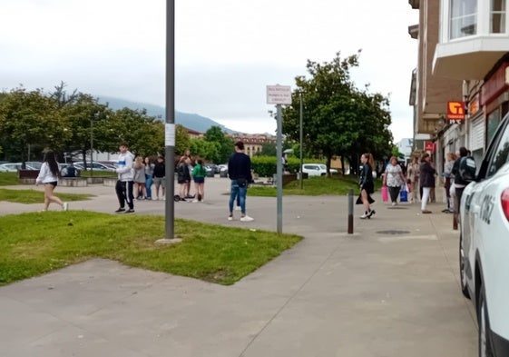 Agentes de la Guardia Civil acudieron hasta el lugar donde se produjeron los hechos tras recibir el aviso.