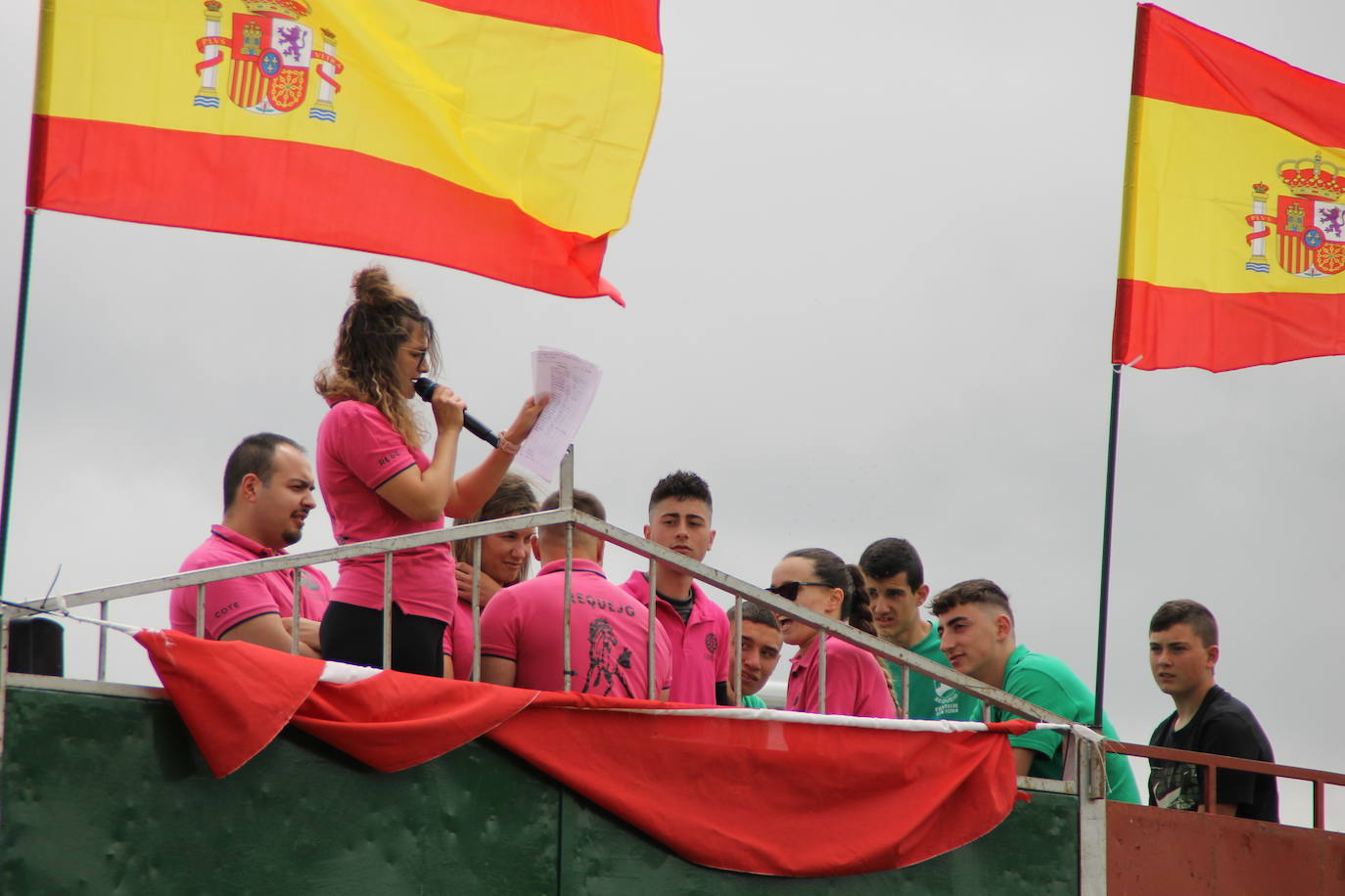 La Comisión de Fiestas de Requejo organizó la prueba desde lo alto de la plaza de toros.