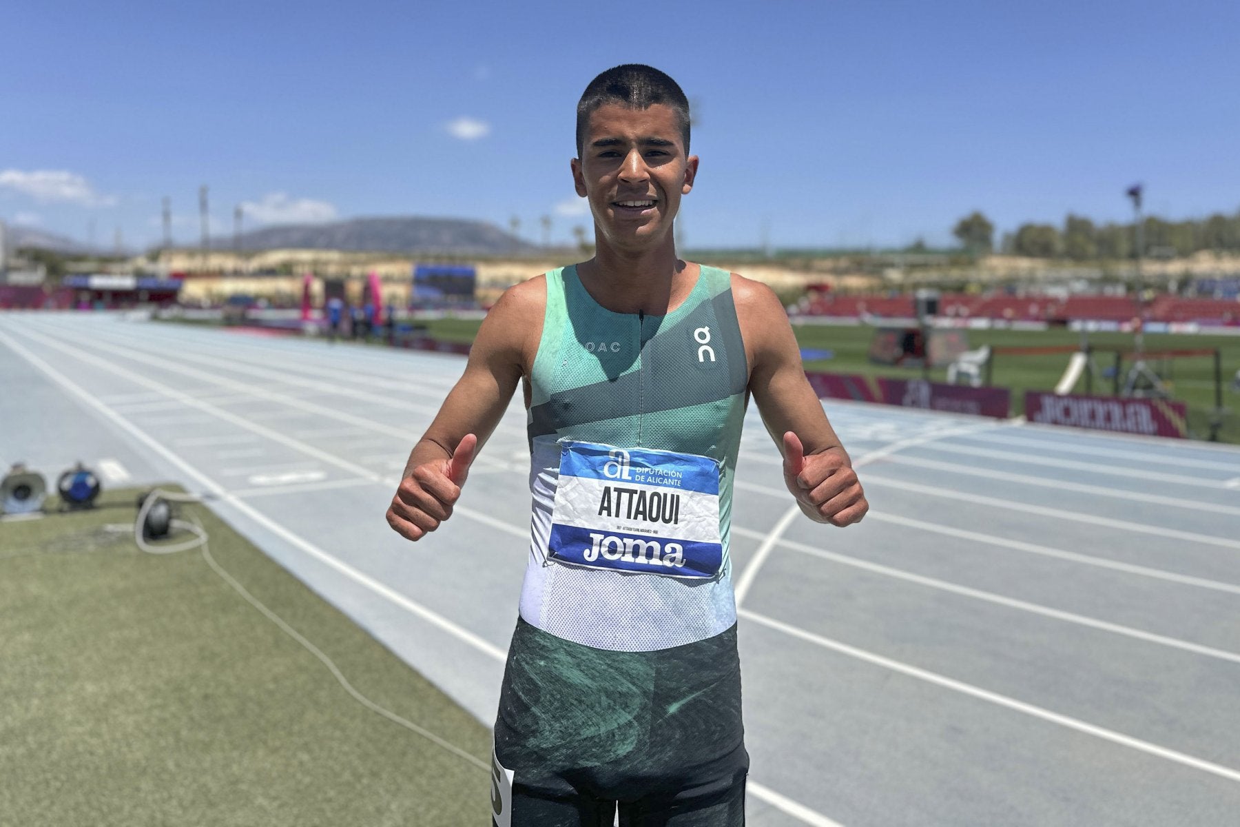 Mohamed Attaoui, tras ganar la final de los 800 metros del Campeonato de España que se celebró en La Nucía.