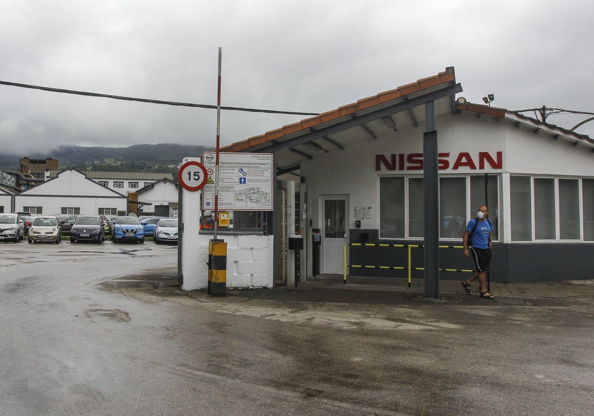 Instalaciones de Nissan en Los Corrales, apoyadas por el Gobierno cántabro para su modernización.